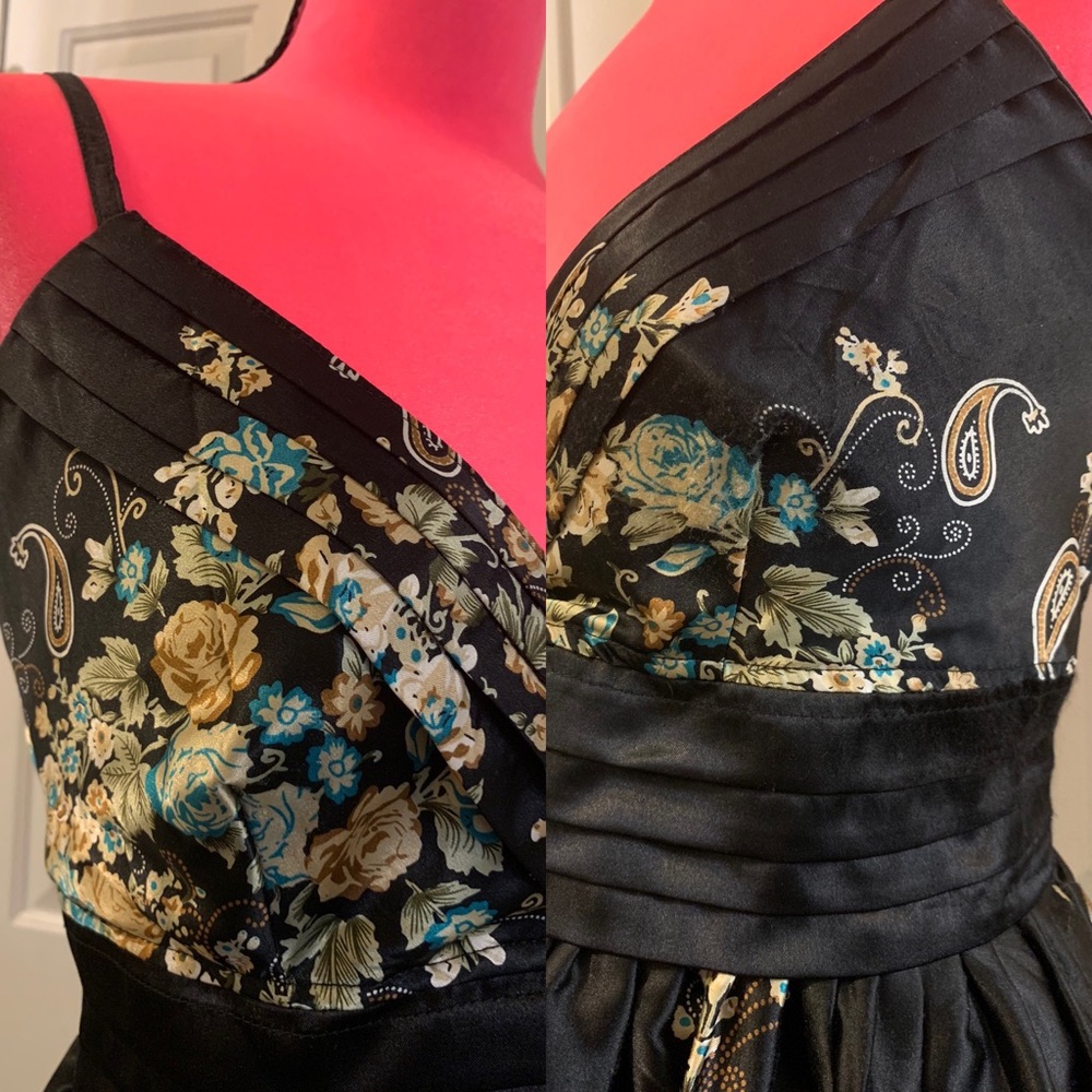 Kitty floral dress - Picture 13 of 16